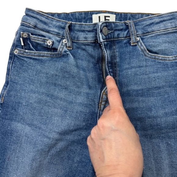 Lovers And Friends Ricky Low Rise Distressed Skinny Jeans Size 27 - Picture 4 of 16